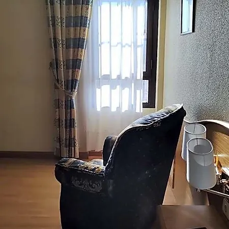Hotel Ria De Vigo Tierra De Campos